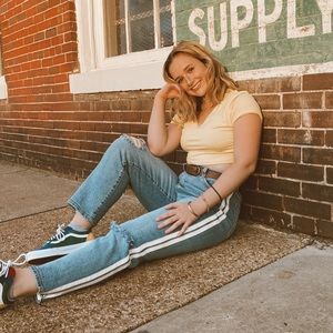 Meet your Posher, Ava